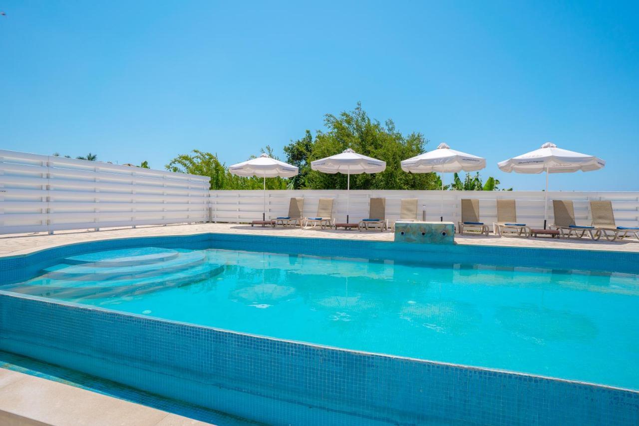 Oniros By Prestige Bookings ペイヤ エクステリア 写真